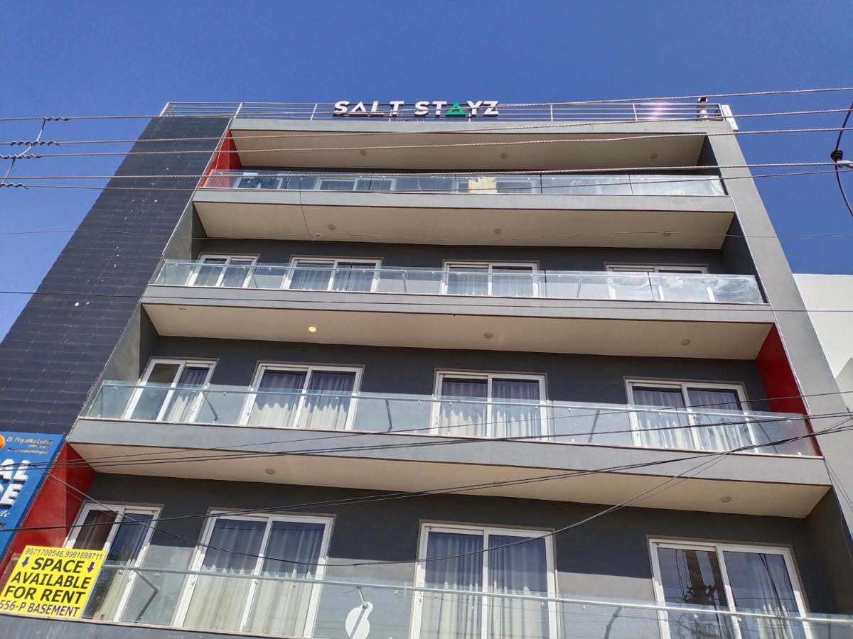 Saltstayz Express - Medicity Near Medanta Hospital グルガウン エクステリア 写真